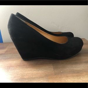 a.n.a Kenny black “suede” shoe. Size 8.5